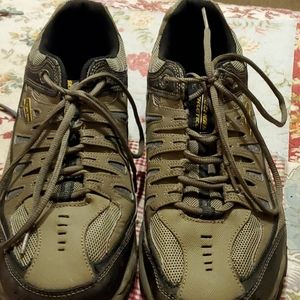 Mens Skechers athletic shoes size 13